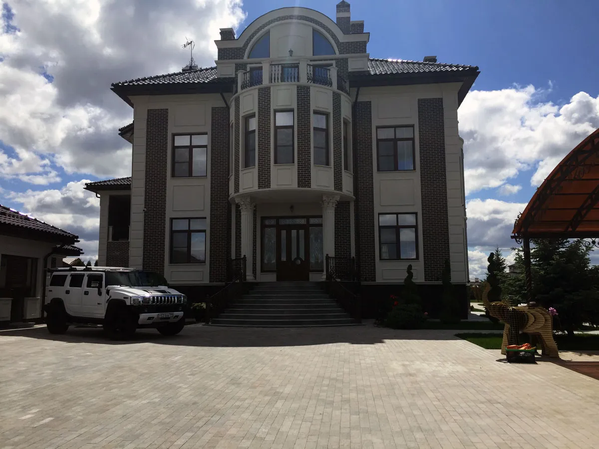 Частная резиденция, "Миллениум"