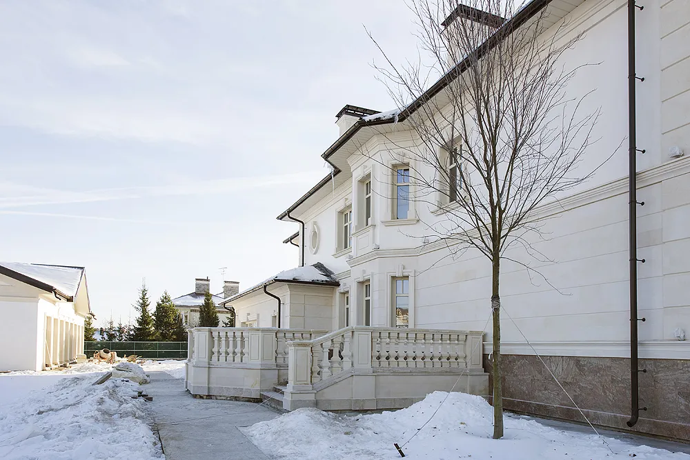 Частная резиденция, "Бенилюкс 2"