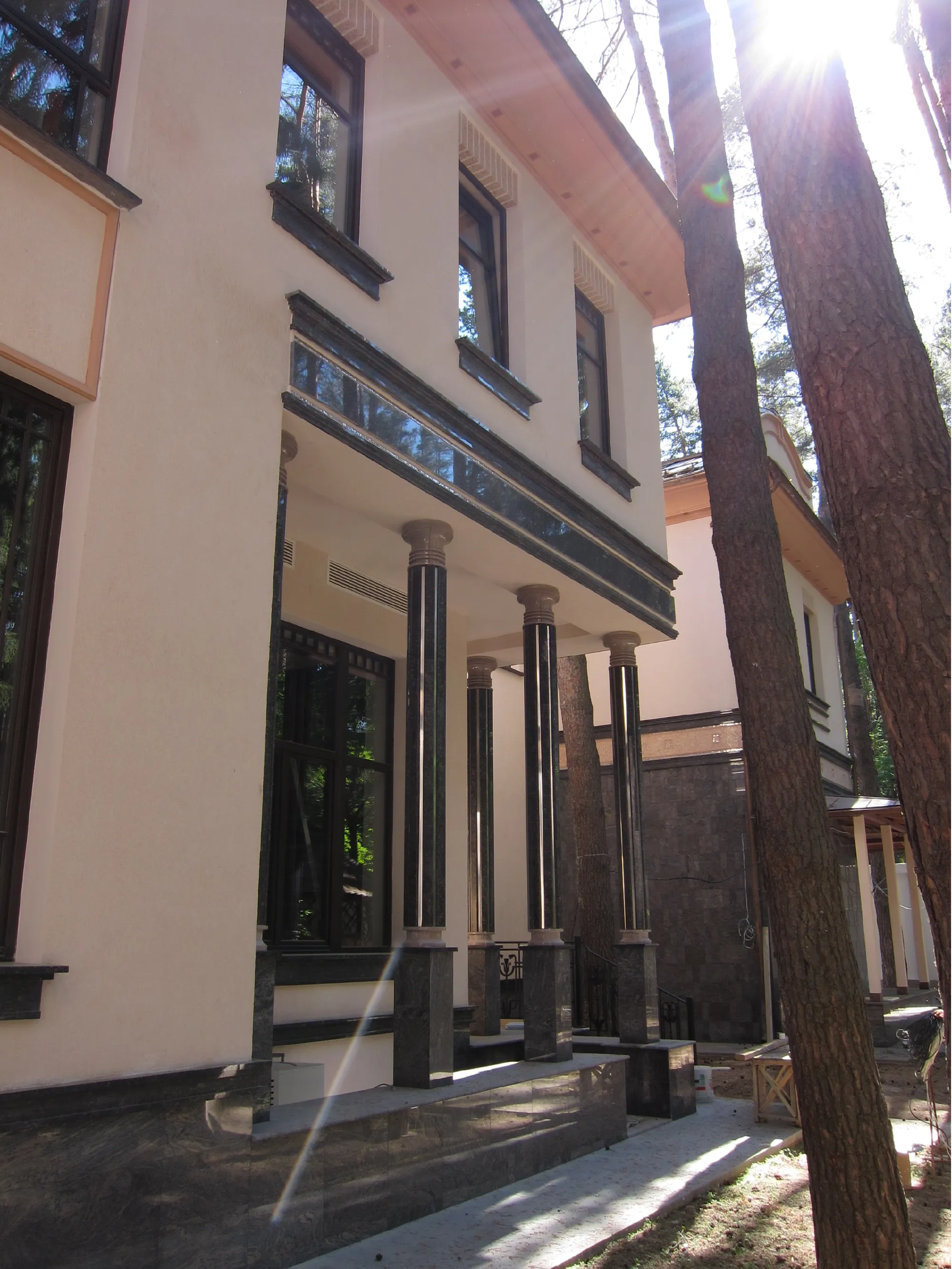 Частная резиденция, "Инесс"