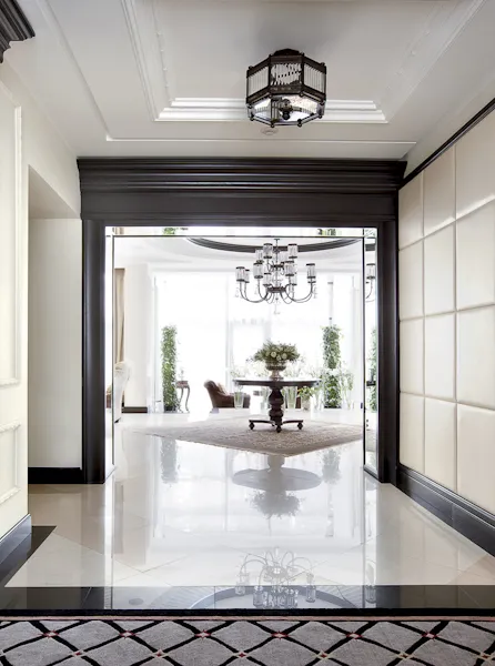 Частные апартаменты, "Мир"