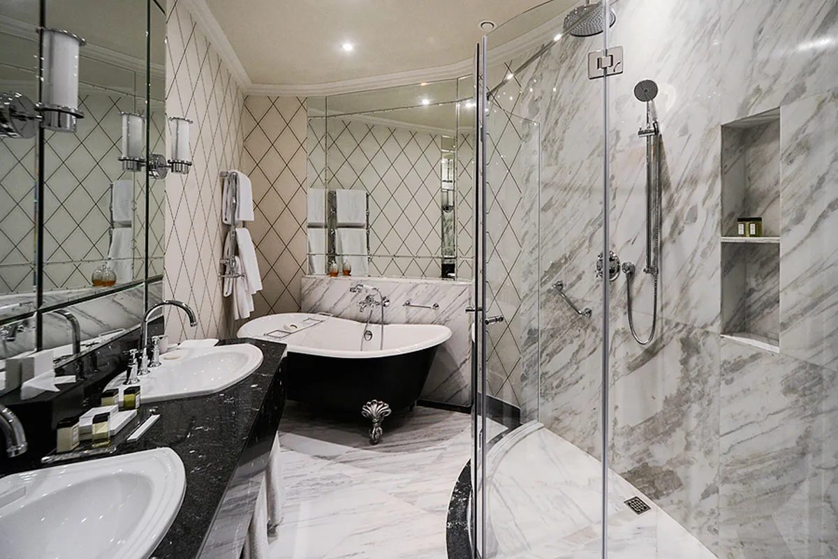 Отель "Balchug Kempinski" (Балчуг Кемпински) 