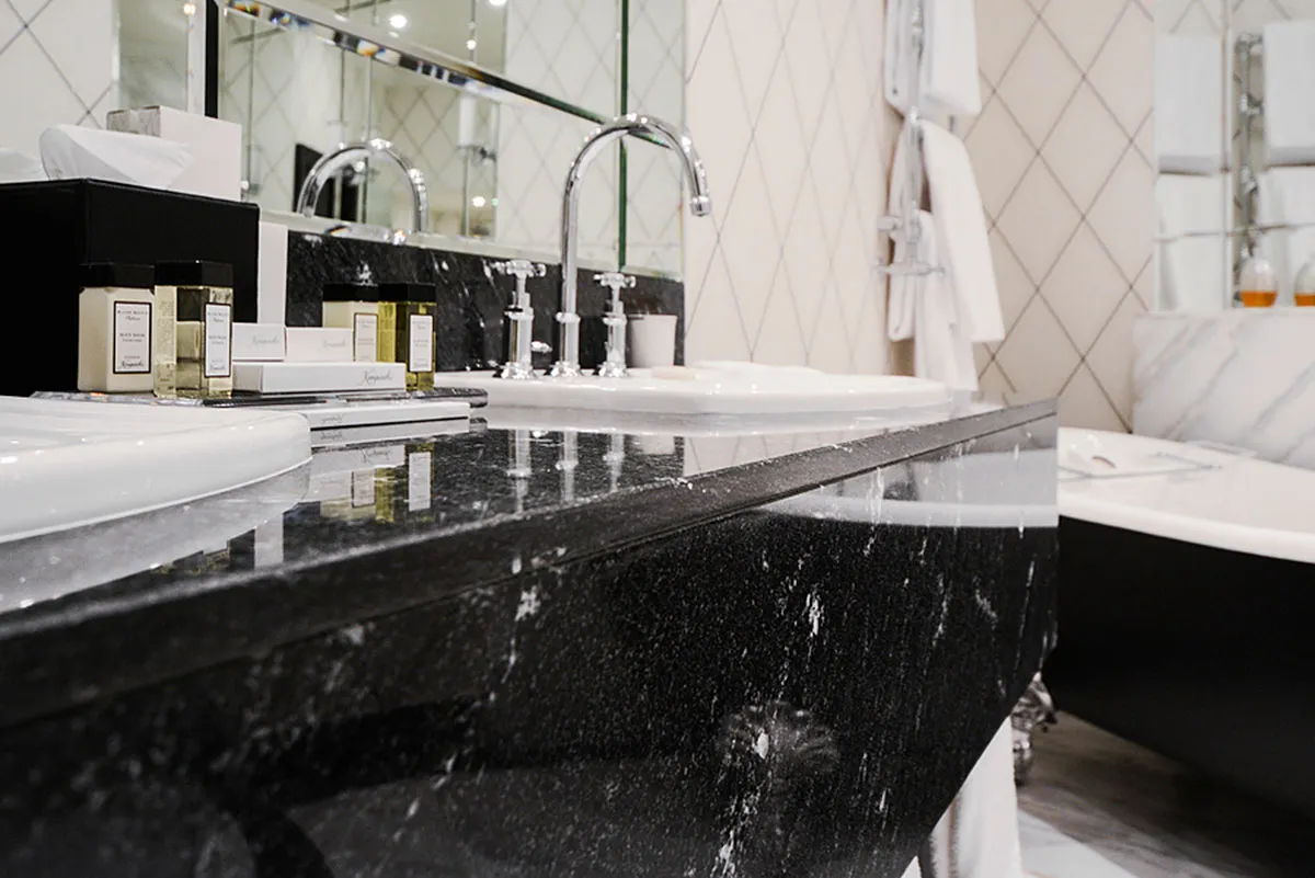 Отель "Balchug Kempinski" (Балчуг Кемпински) 