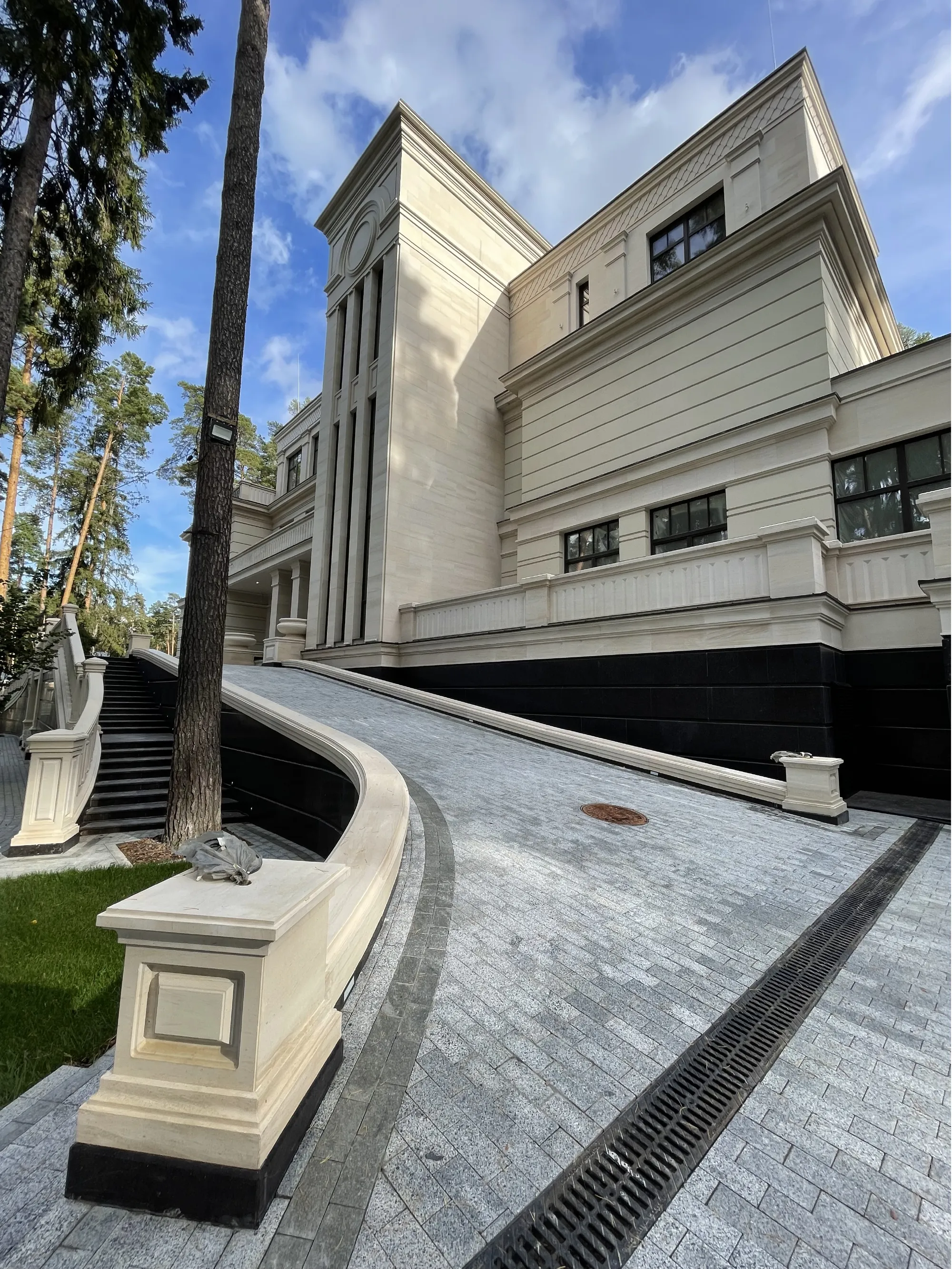 Частная резиденция, "Жуковка"