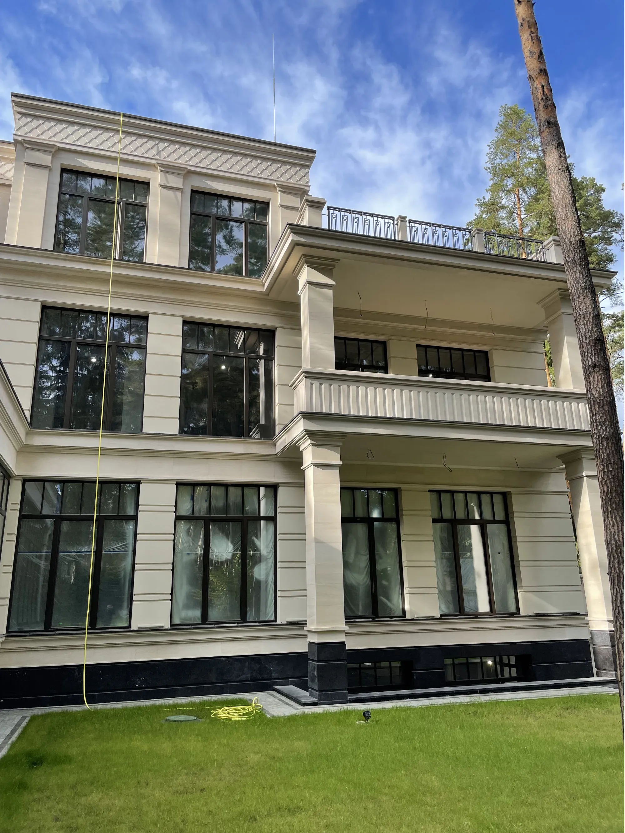 Частная резиденция, "Жуковка"