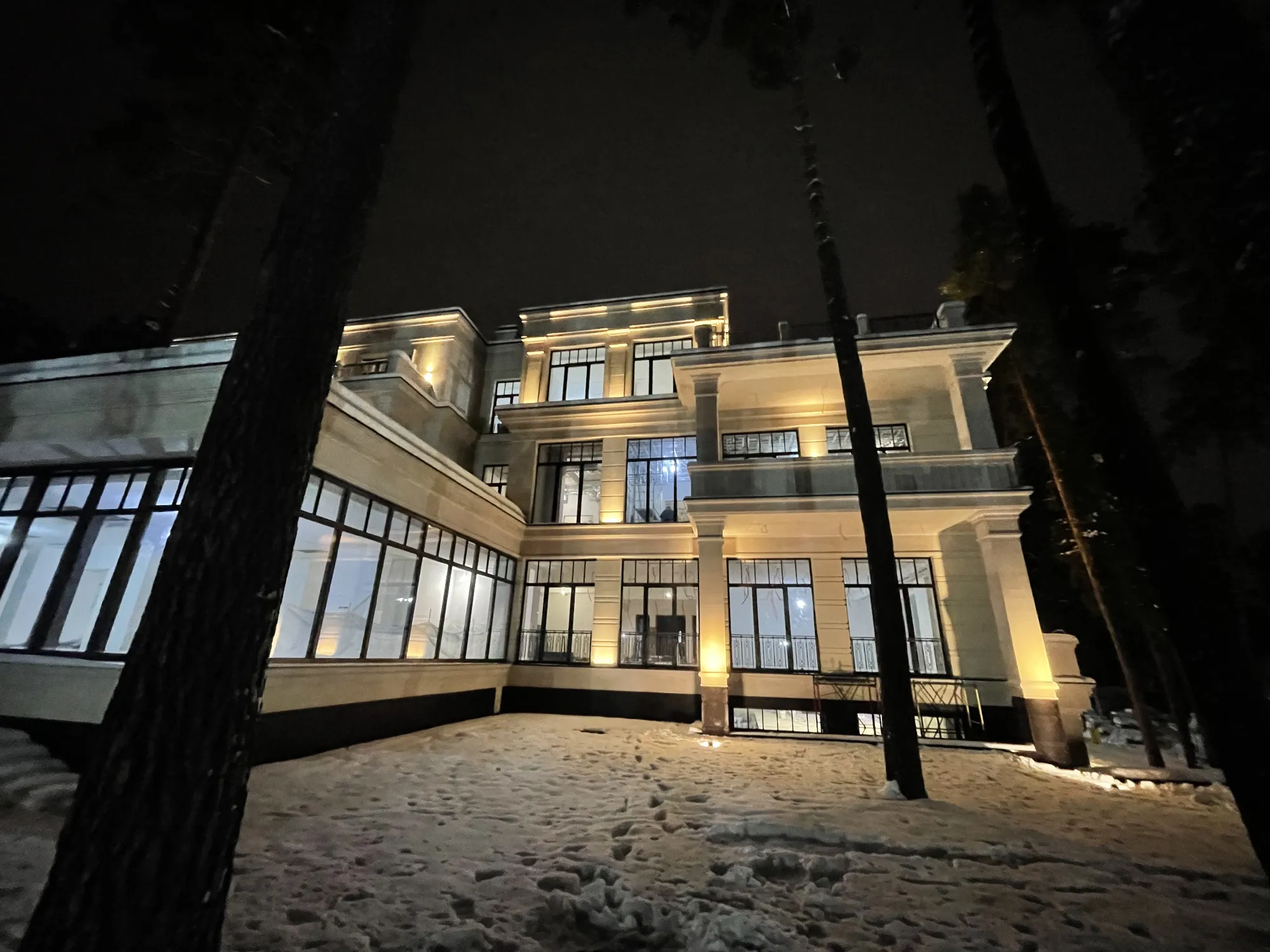 Частная резиденция, "Жуковка"